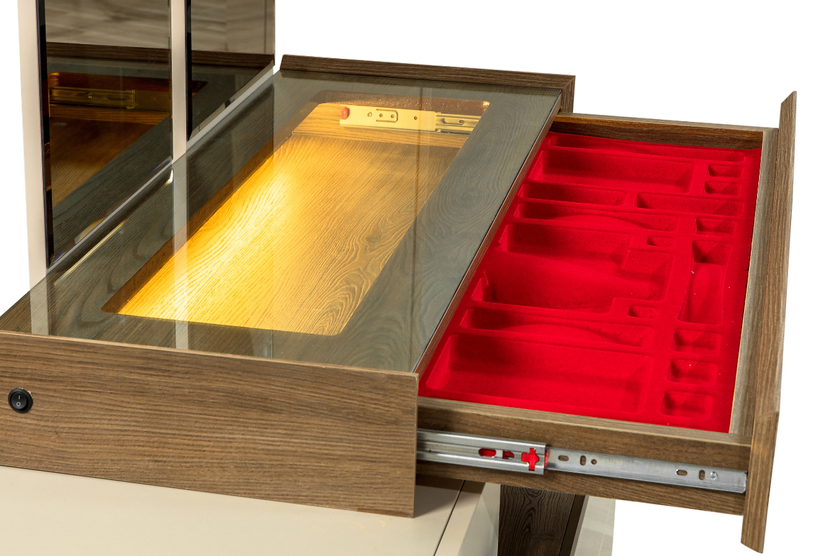 Erzin Dressoir met Spiegel