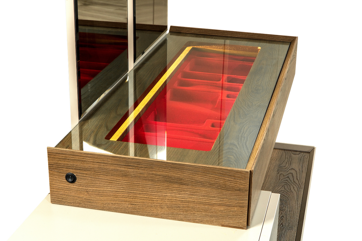 Erzin Dressoir met Spiegel